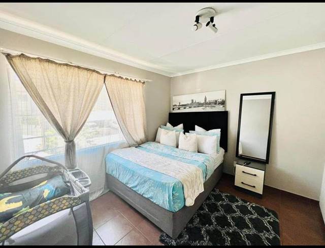 2 BEDROOM APARTMENT FOR SALE IN DIE HOEWES